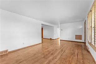 458 Blossom Dr, Pittsburgh, PA 15236 - Photo 3