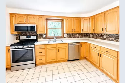 504 Maple St, Jeannette, PA 15644 - Photo 7