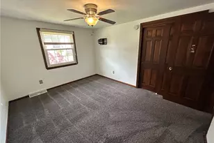 504 Maple St, Jeannette, PA 15644 - Photo 21