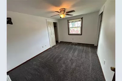 504 Maple St, Jeannette, PA 15644 - Photo 13