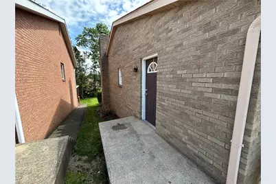 504 Maple St, Jeannette, PA 15644 - Photo 29