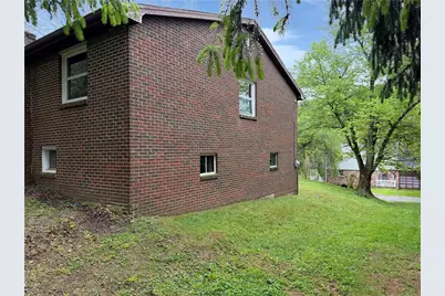 110 Roger Lane, Hempfield Township, PA 15642 - Photo 17