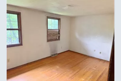 110 Roger Lane, Hempfield Township, PA 15642 - Photo 7