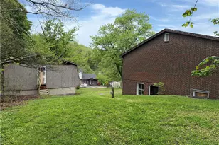 110 Roger Ln, Hempfield Township, PA 15642 - Photo 15