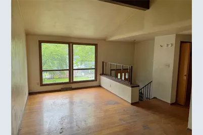 110 Roger Lane, Hempfield Township, PA 15642 - Photo 3