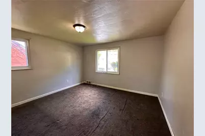 221 Dorothy Dr, Pittsburgh, PA 15235 - Photo 11