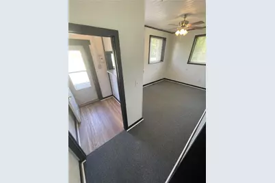 10 Rhoda St, Farrell, PA 16121 - Photo 15