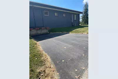 10 Rhoda St, Farrell, PA 16121 - Photo 13