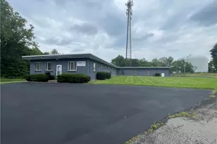 10 Rhoda St, Farrell, PA 16121 - Photo 1