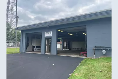 10 Rhoda St, Farrell, PA 16121 - Photo 9