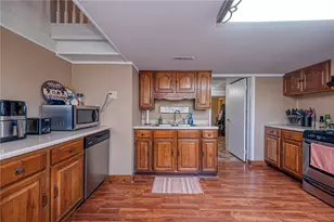 246 Pine Dr, Summit Township, PA 16002 - Photo 17