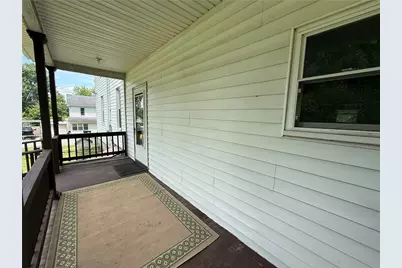 210 Chestnut St, Saint Clair Township, PA 15944 - Photo 3