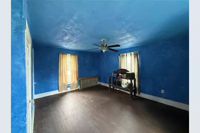 210 Chestnut St, Saint Clair Township, PA 15944 - Photo 17