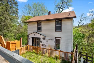 34 E Roseridge St, Pittsburgh, PA 15202 - Photo 3