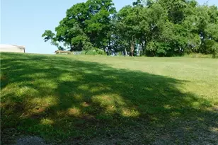 577 Woodside Old Frame Rd, Smithfield, PA 15478 - Photo 9