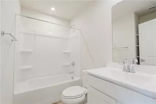 157 White Oak Dr, Evans City, PA 16033 - Photo 11