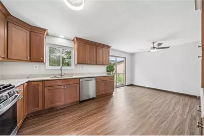 4137 Cambridge, Hempfield Township, PA 15642 - Photo 9