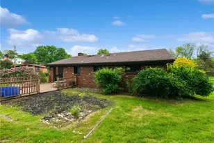 4137 Cambridge, Hempfield Township, PA 15642 - Photo 29