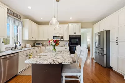 315 Fox Run Dr, Peters Township, PA 15367 - Photo 11