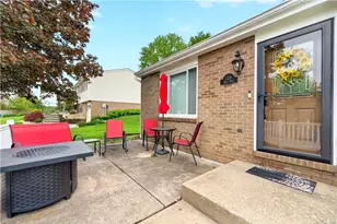 226 Briar Path, North Fayette, PA 15126 - Photo 3