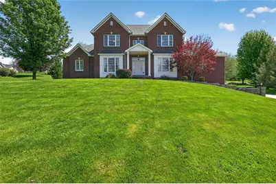 104 Primrose Cir, Penn Township, PA 16002 - Photo 3