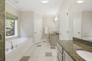 1560 Barrington Dr, Pittsburgh, PA 15090 - Photo 21