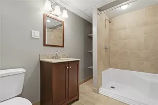 345 Maize Dr, Pittsburgh, PA 15236 - Photo 31