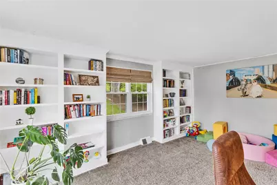 230 Great Smokey Dr, Pittsburgh, PA 15239 - Photo 15