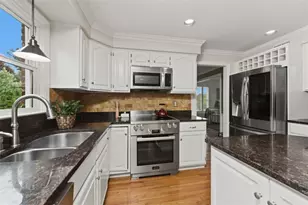 730 Highpoint Dr, Marshall, PA 15090 - Photo 9