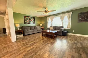 7 Windsor Dr, Hempfield Township, PA 16125 - Photo 13