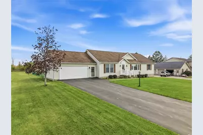 7 Windsor Drive, Hempfield Township, PA 16125 - Photo 3