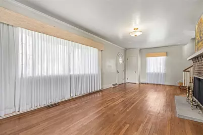 2008 Clearview Rd, Pittsburgh, PA 15116 - Photo 5