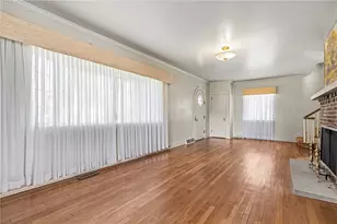 2008 Clearview Rd, Pittsburgh, PA 15116 - Photo 5