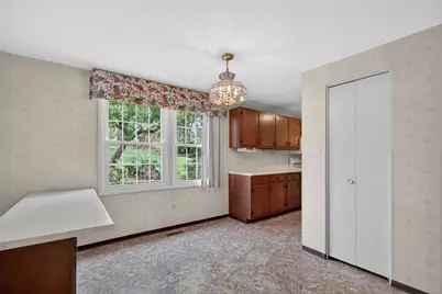 142 Thunderwood Dr, Bethel Park, PA 15102 - Photo 15