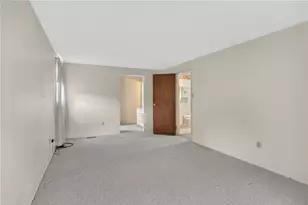 142 Thunderwood Dr, Bethel Park, PA 15102 - Photo 21
