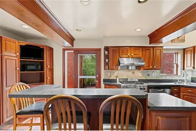 1445 Dutch Ridge Rd, Brighton Township, PA 15009 - Photo 11