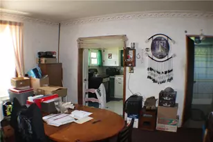 31 Pennsylvania Ave, California, PA 15419 - Photo 3