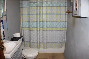 31 Pennsylvania Ave, California, PA 15419 - Photo 7