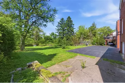 334 Jefferson Dr, Pittsburgh, PA 15228 - Photo 31