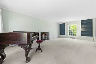 334 Jefferson Dr, Pittsburgh, PA 15228 - Photo 5