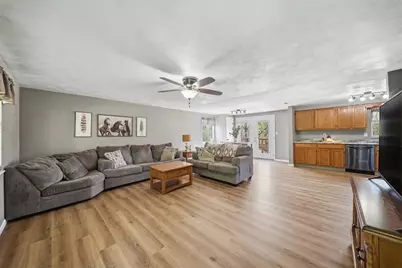 130 Fobes Dr, Hanover Township, PA 15026 - Photo 5