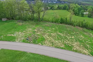 55 Ridgewood Dr, Cecil, PA 15057 - Photo 1