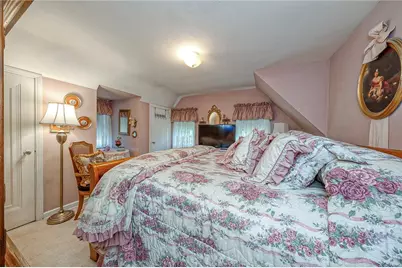 9716 East Rd, Pittsburgh, PA 15127 - Photo 23