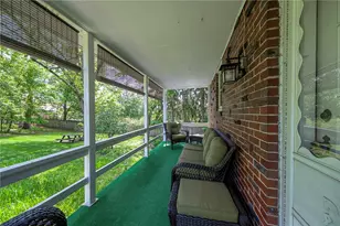 9716 E Rd, Pittsburgh, PA 15127 - Photo 13