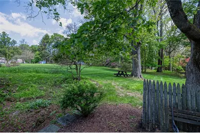 9716 East Rd, Pittsburgh, PA 15127 - Photo 7