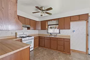 1331 5th Ave, Ford City Boro, PA 16226 - Photo 5