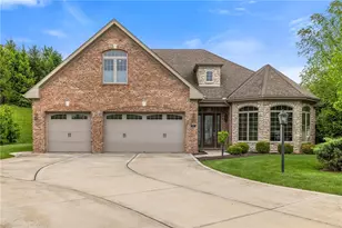 4327 Muirfield Dr, Hampton, PA 15101 - Photo 1