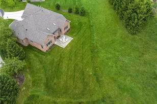 4327 Muirfield Dr, Hampton, PA 15101 - Photo 1