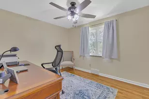 110 Pinkerton Dr, Brighton Township, PA 15009 - Photo 17