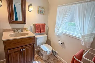 306 Beechwood Blvd, Center Township, PA 16001 - Photo 25